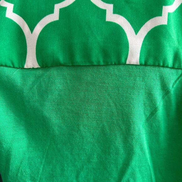 Hanna & Gracie Green and White Geometric Pattern Sleeveless Blouse Size Large - Picture 5 of 7